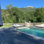 招待所 Le Long Du Verdon 3*