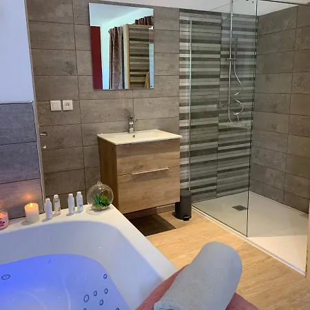 Gasthuis Le Long Du Verdon 3*