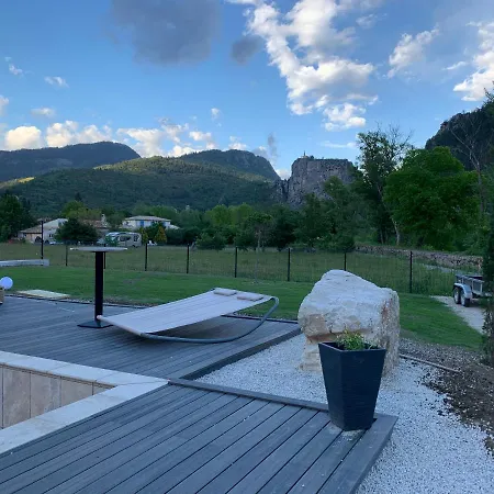 Le Long Du Verdon 招待所 3*