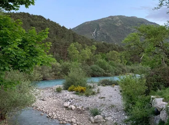 Le Long Du Verdon 3*
