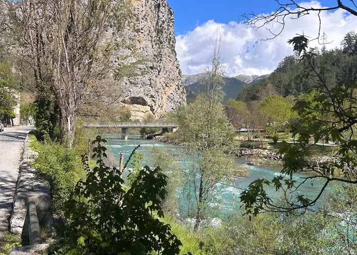 Le Long Du Verdon Maison d'hôtes